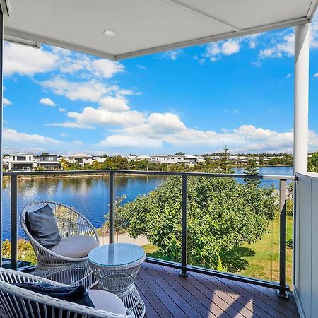 Welcoming Lakeside Getaway With Waterviews, Wifi, Pool & Park Mooloolaba Eksteriør bilde
