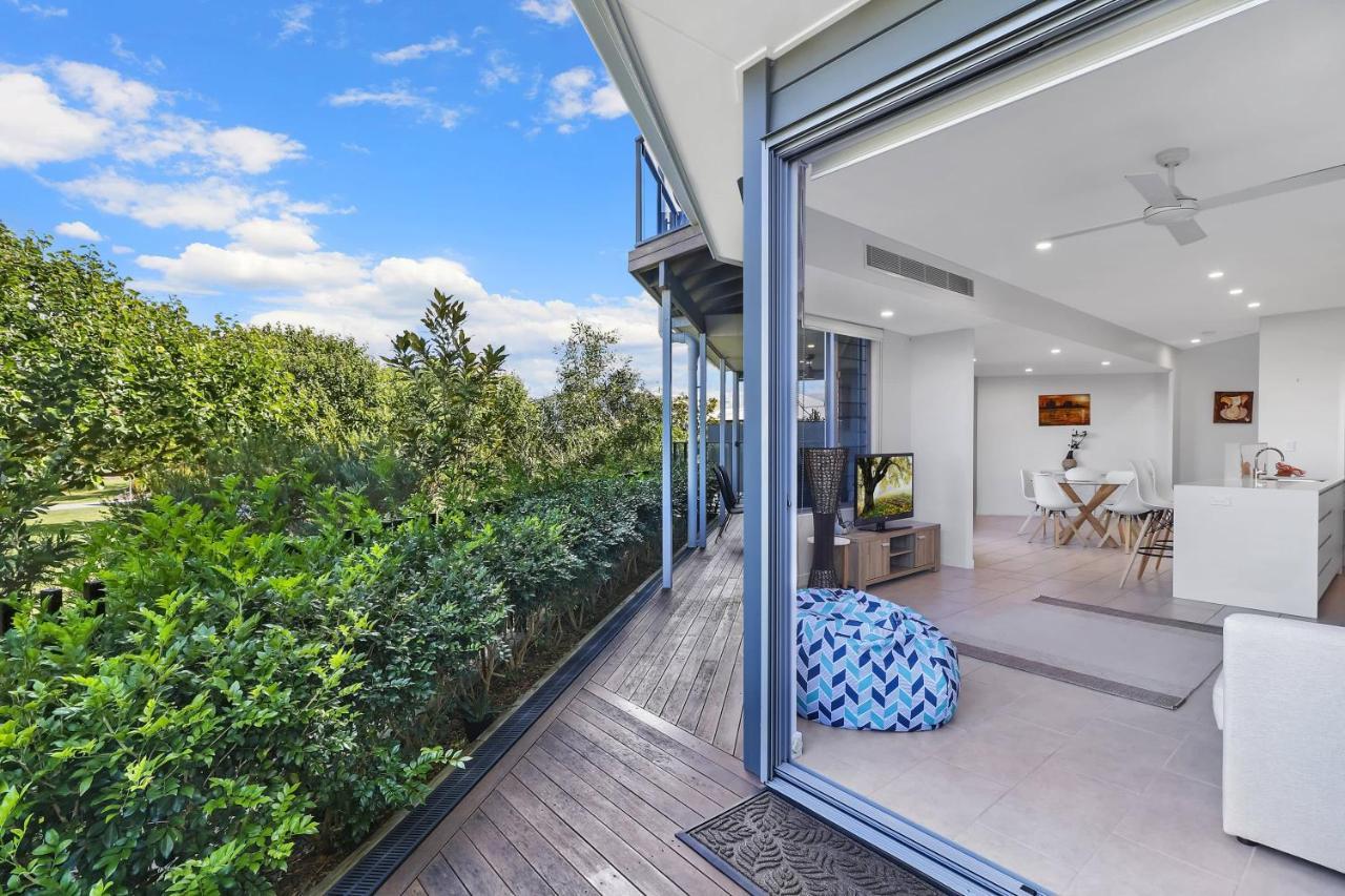 Welcoming Lakeside Getaway With Waterviews, Wifi, Pool & Park Mooloolaba Eksteriør bilde