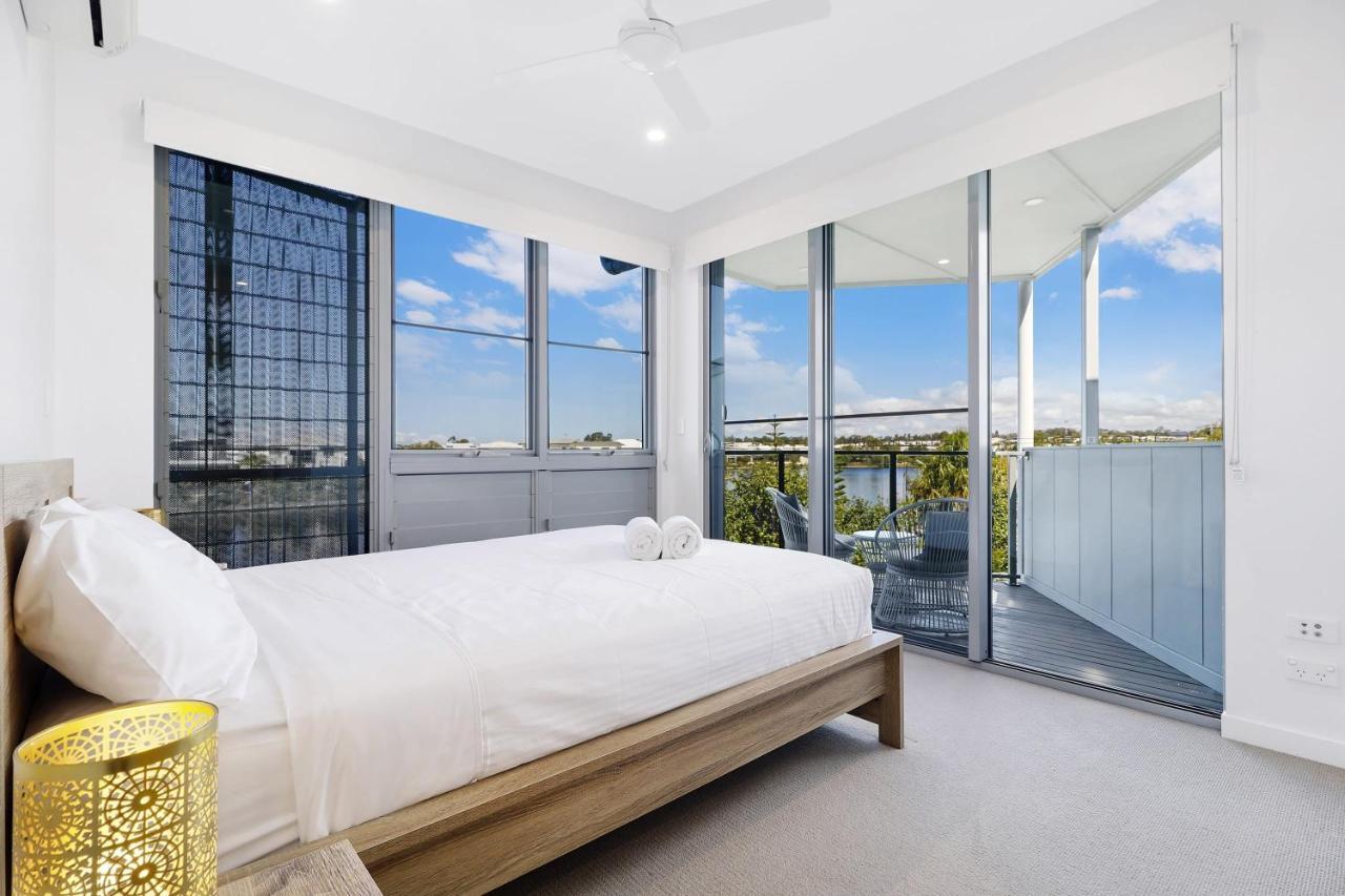 Welcoming Lakeside Getaway With Waterviews, Wifi, Pool & Park Mooloolaba Eksteriør bilde