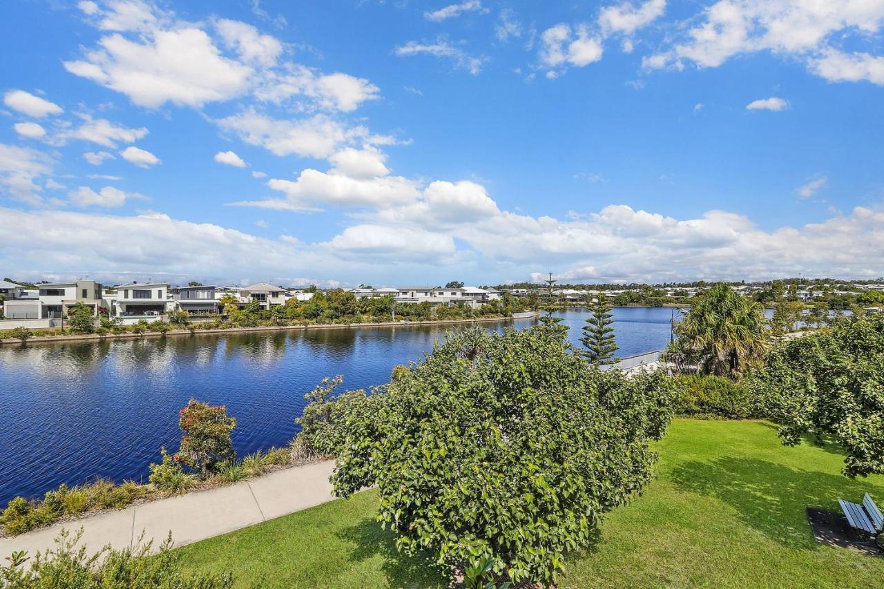 Welcoming Lakeside Getaway With Waterviews, Wifi, Pool & Park Mooloolaba Eksteriør bilde