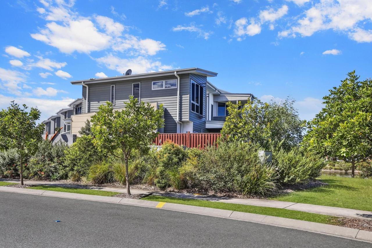 Welcoming Lakeside Getaway With Waterviews, Wifi, Pool & Park Mooloolaba Eksteriør bilde
